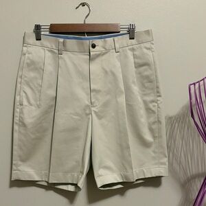 Brooks Brothers Light Beige Flat-Front Men's Shorts